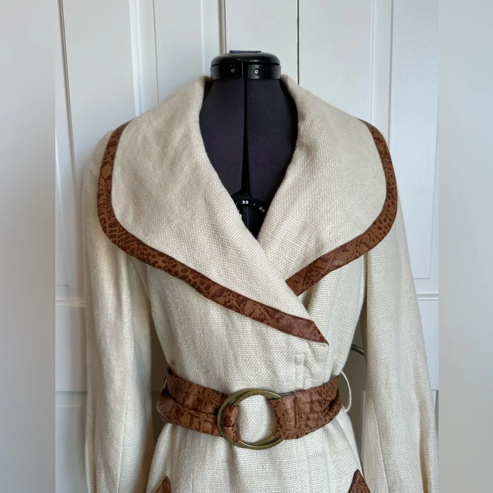 Yaya Linen Coat - Picture 3 of 14